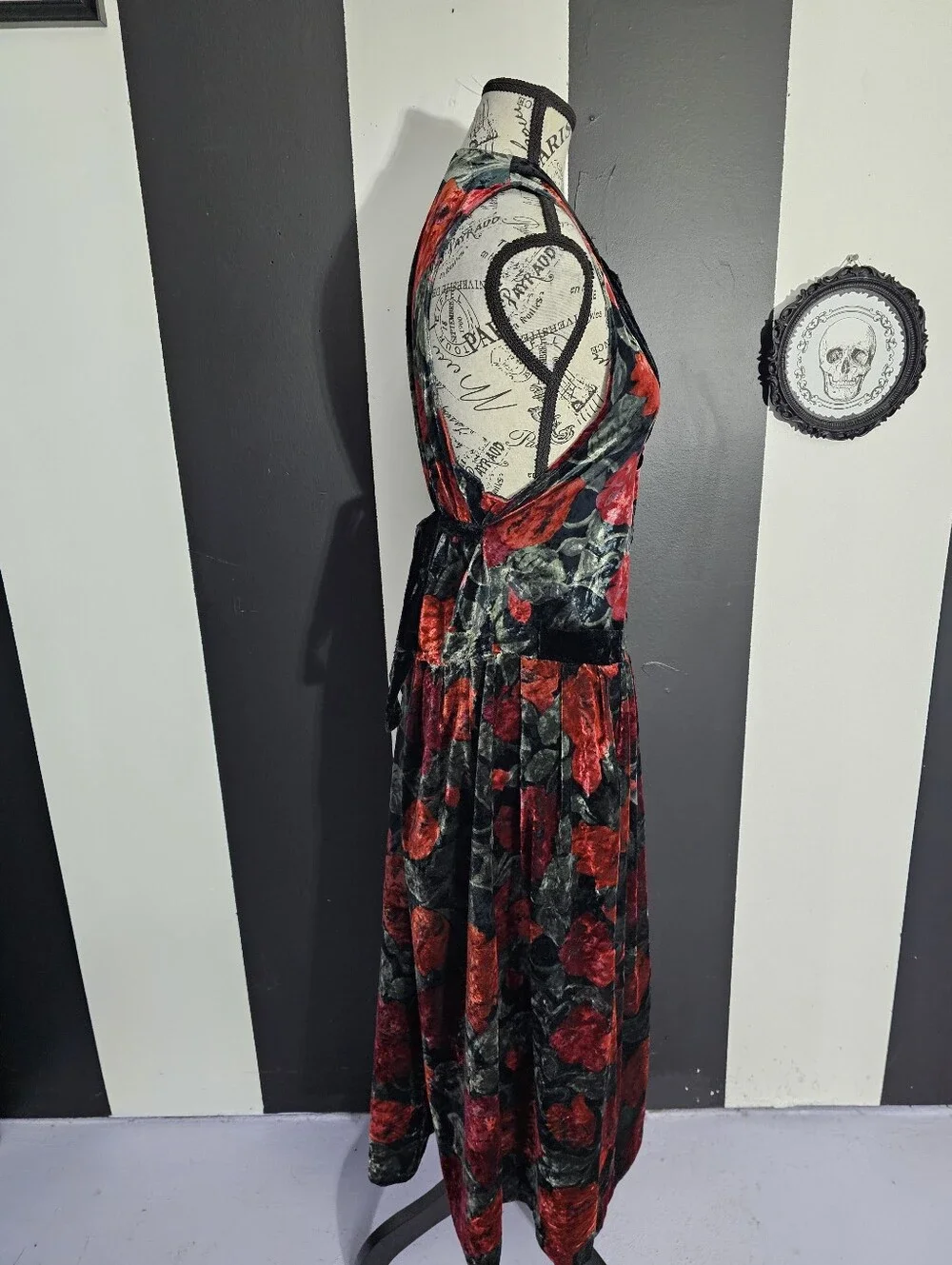 Vintage Red and Black Velvet Floral Halter Midi Dress - Picture 3 of 5